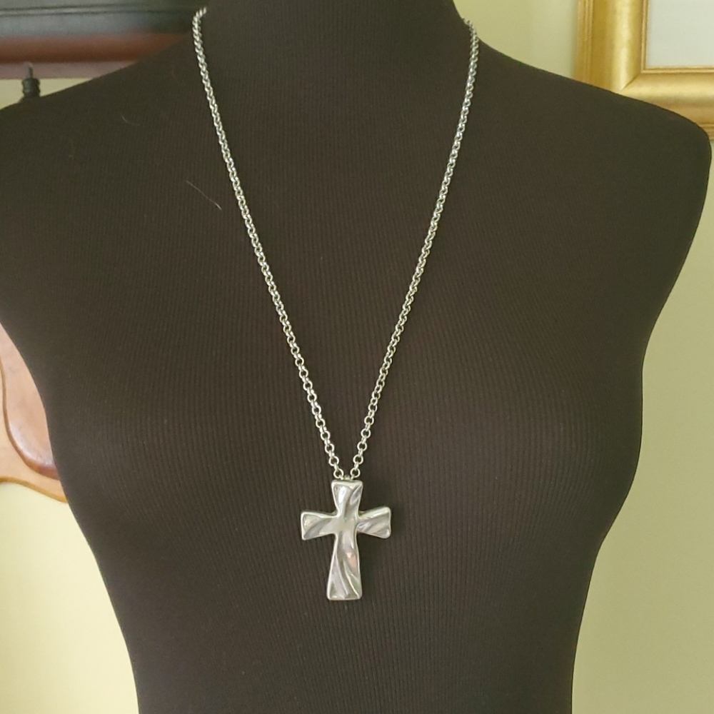 Silver tone cross necklace